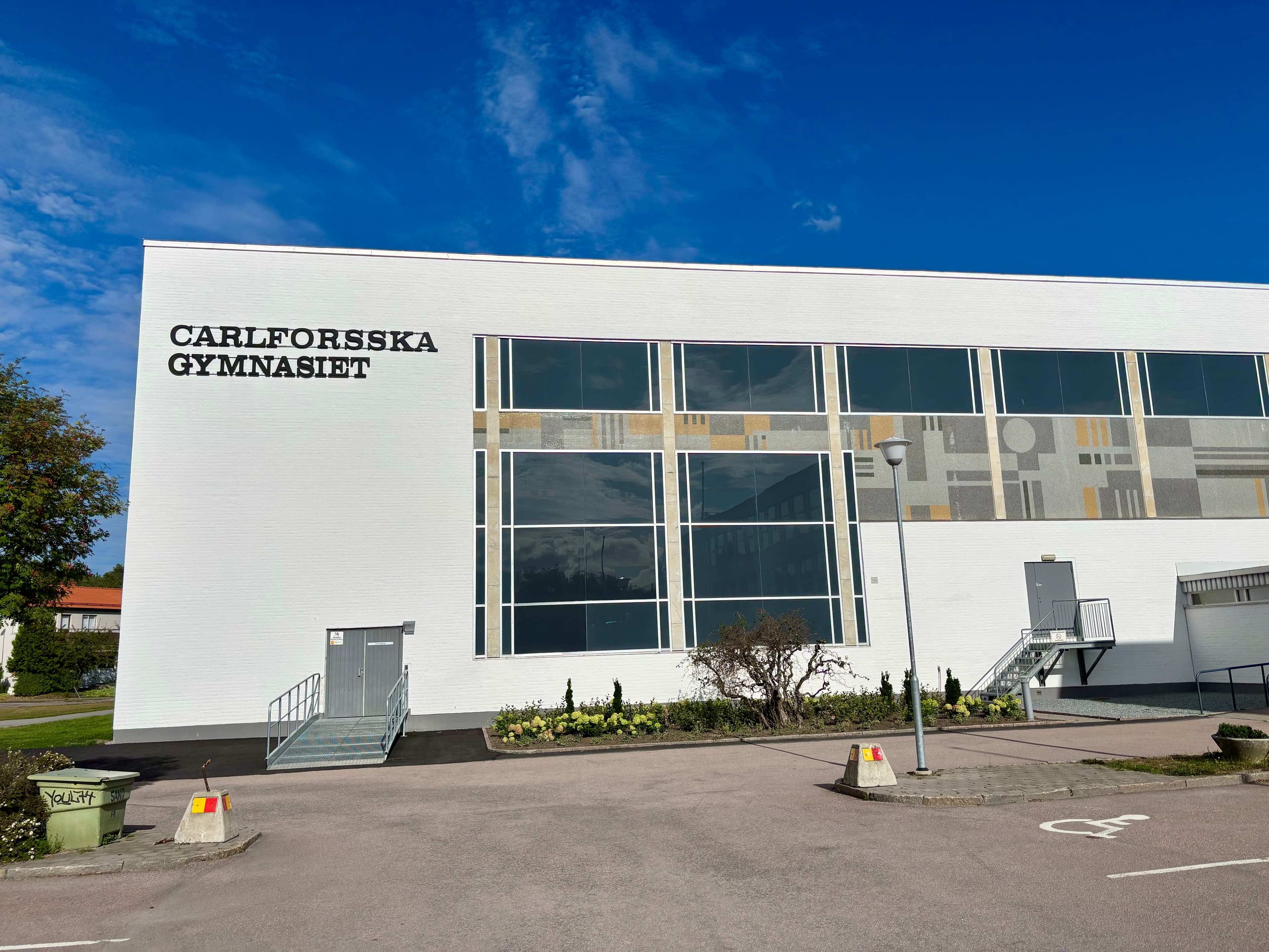 Bild på Carlforsska gymnasiet