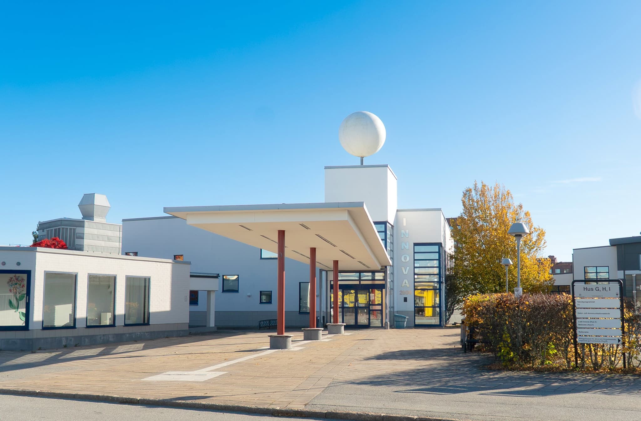 Bild på Tullängsgymnasiet 4x3.jpg