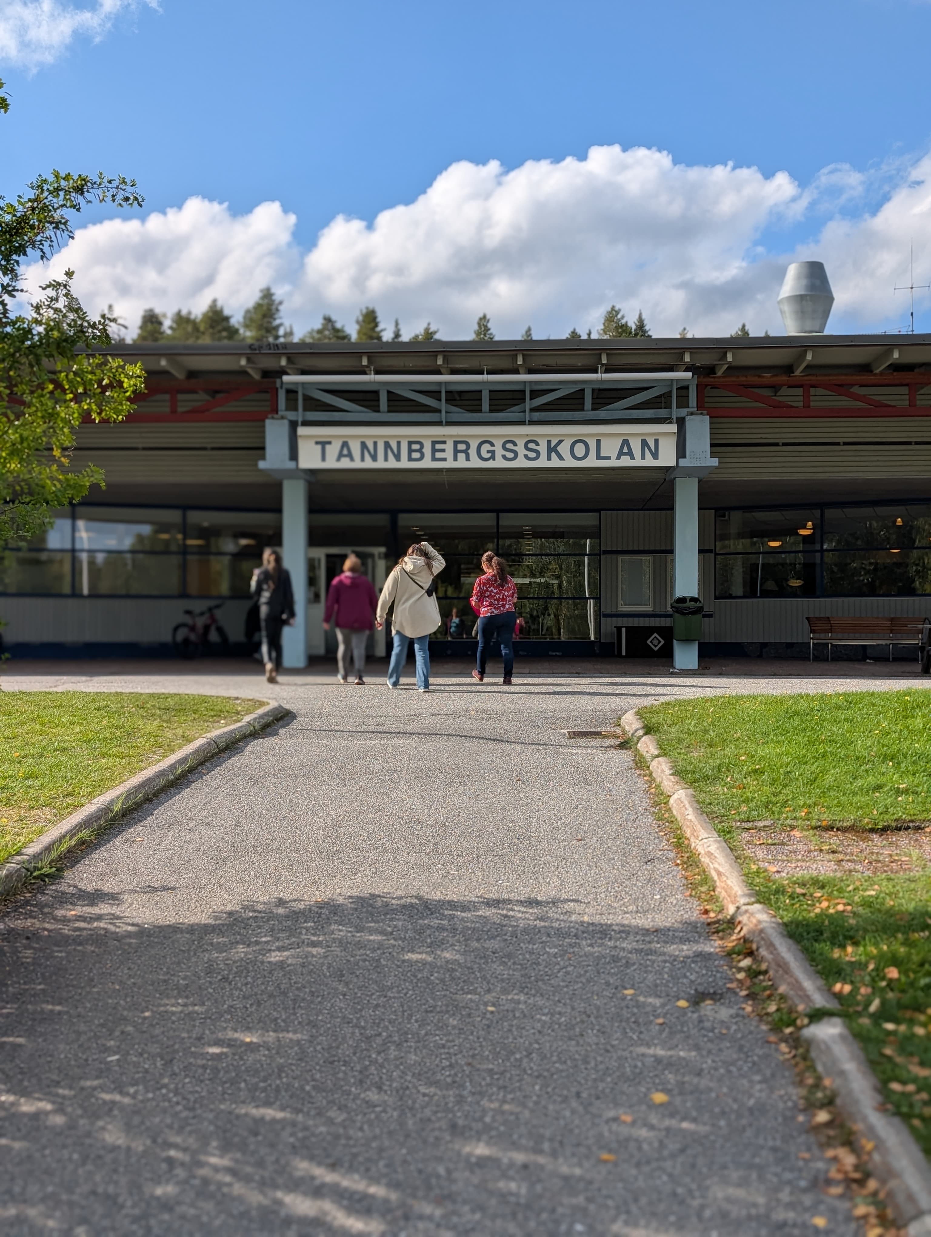 Bild på .trashed-1762841214-PXL_20250910_112846669.PORTRAIT.jpg