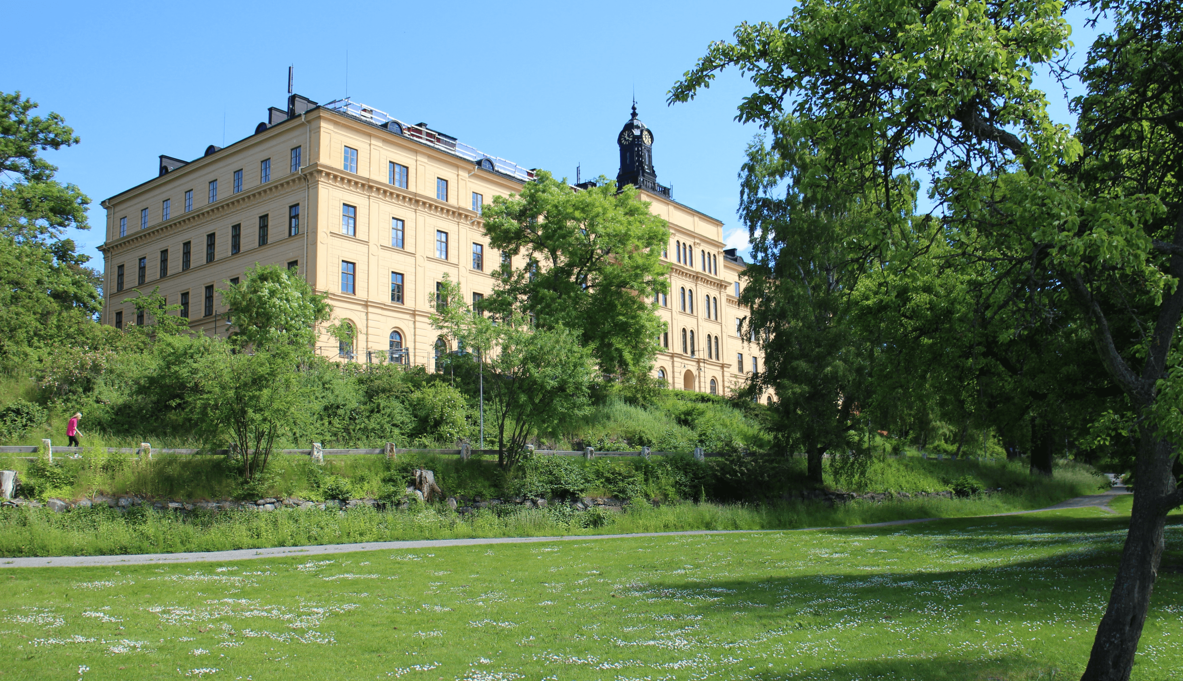 Campus Manilla Gymnasiums skolbyggnad