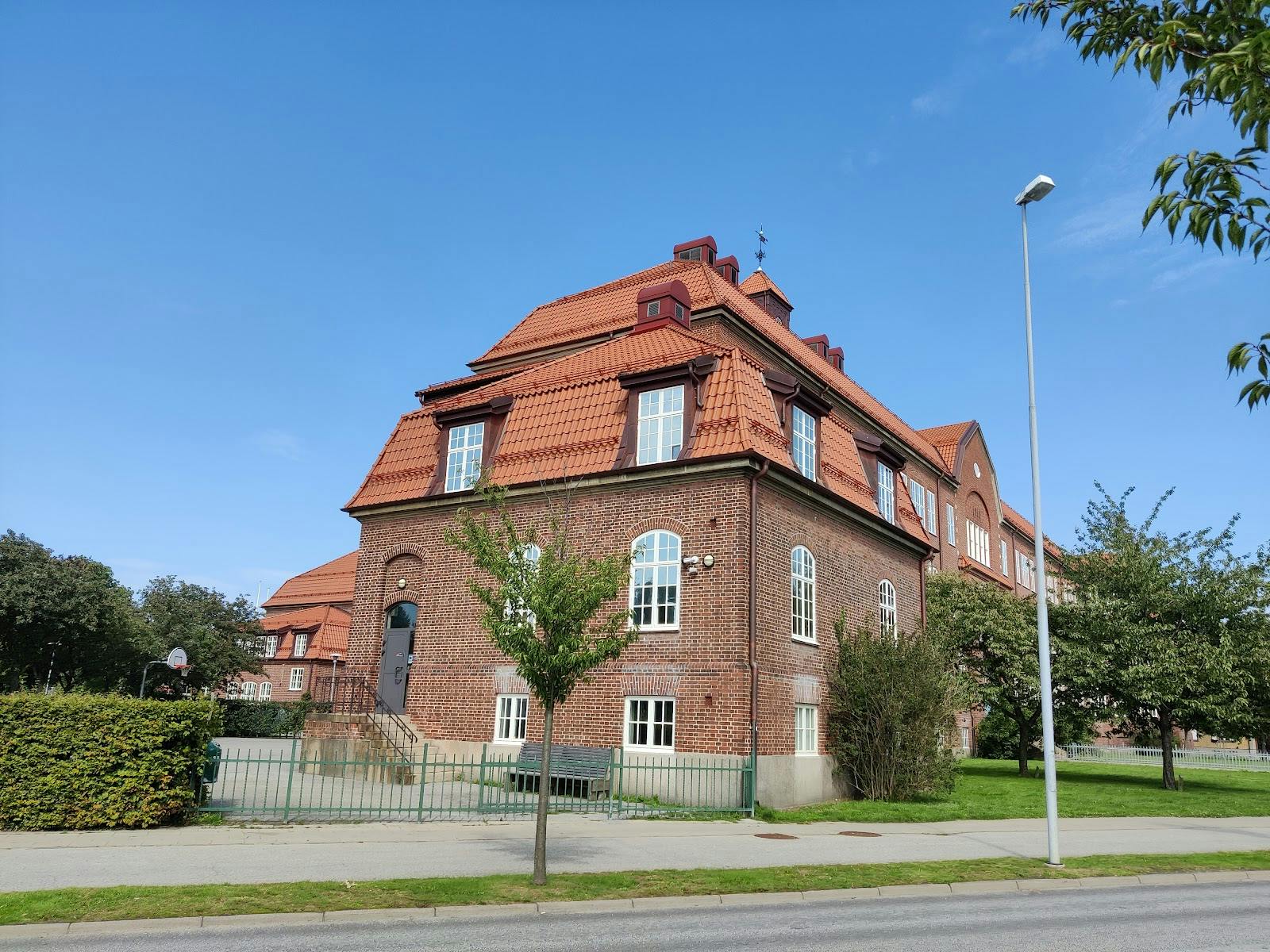 Ystad gymnasium i Ystad